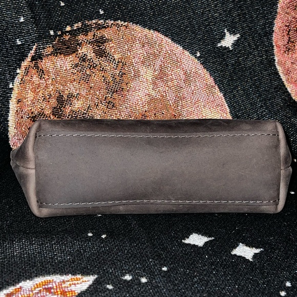 SOLD Portland Leather Goods GROUPIE GREY eclipse makeup bag - Picture 4 of 7